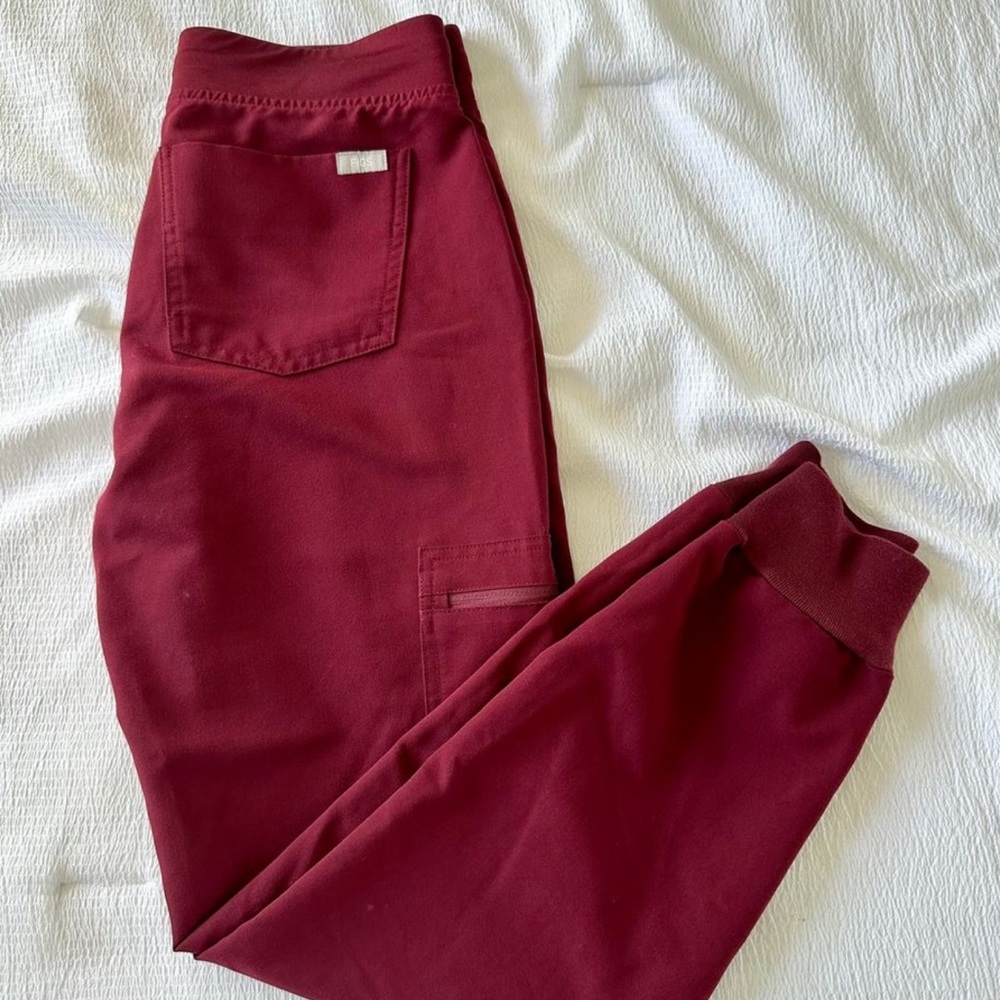 FIGS Scrubs joggers